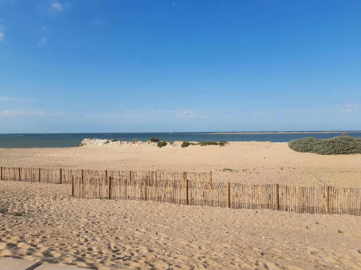 Mobil 3 Ch - La Palmyre - Village Loisirs 4 étoiles Camping